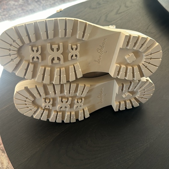 Sam Edelman Laguna Chelsea Boot - Picture 6 of 6